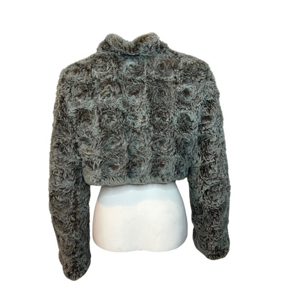Exclusive Fur Knit Cropped Jacket - Picture 9 of 9